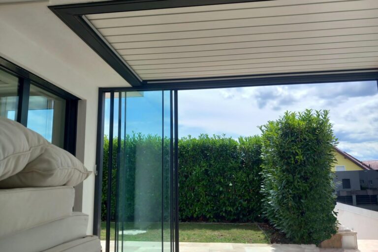 bioklimatska-pergola-ostakljenje bioklimatska-pergola-ostakljenje